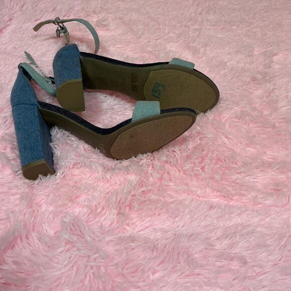Guess Blue Denim Heels - Picture 5 of 6